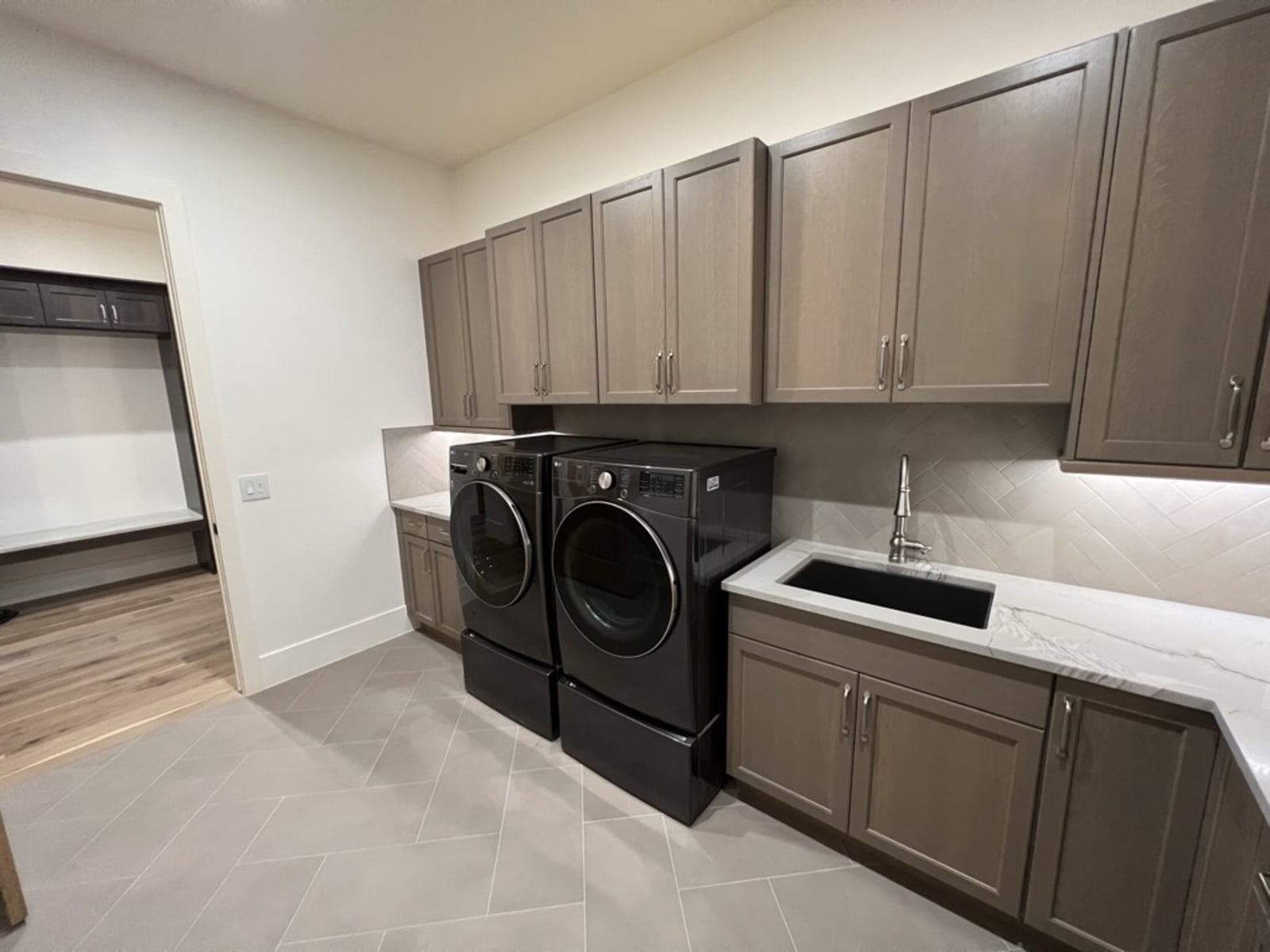 Maple Estates Laundry Room